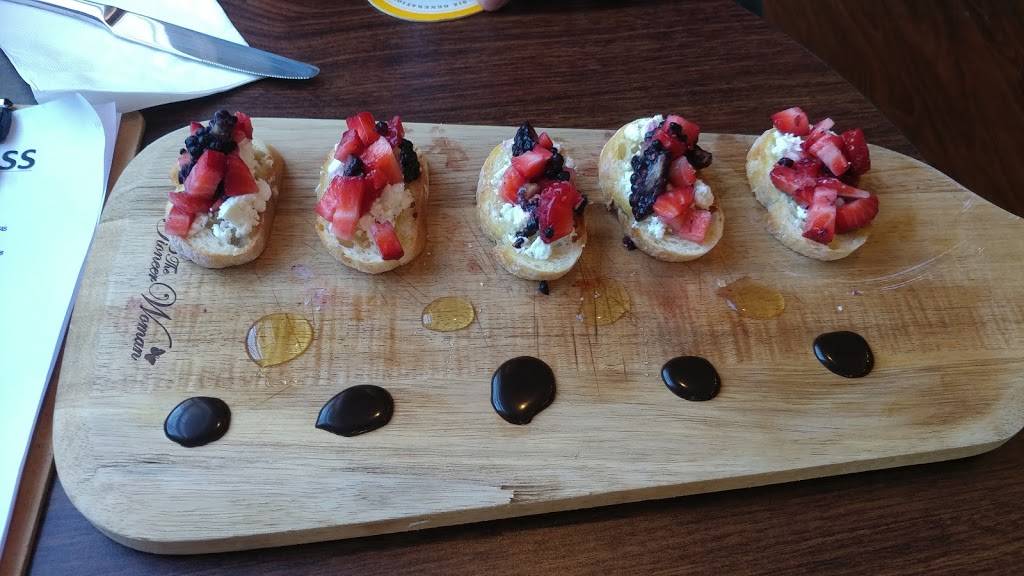 Wine & Tapas Bar | restaurant | 103 S Main St unit a, Summerville, SC 29483, USA | 8437711131 OR +1 843-771-1131