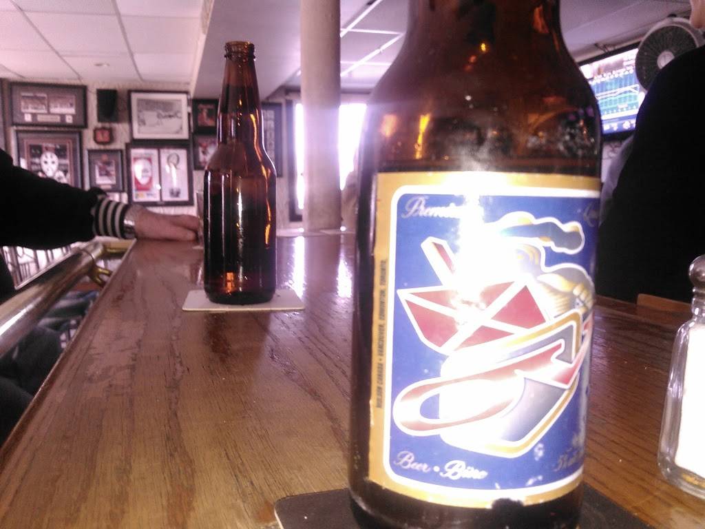 Jakes Roadhouse & Blues Joint | restaurant | 2300 Huron Church Rd, Windsor, ON N9E 3S6, Canada | 5199691415 OR +1 519-969-1415