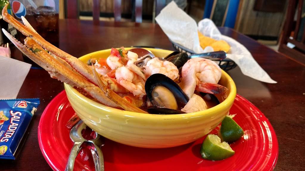 Riviera Maya Mexican Bar & Grill | restaurant | 609 W Johnson St, Fond du Lac, WI 54935, USA | 9203229000 OR +1 920-322-9000