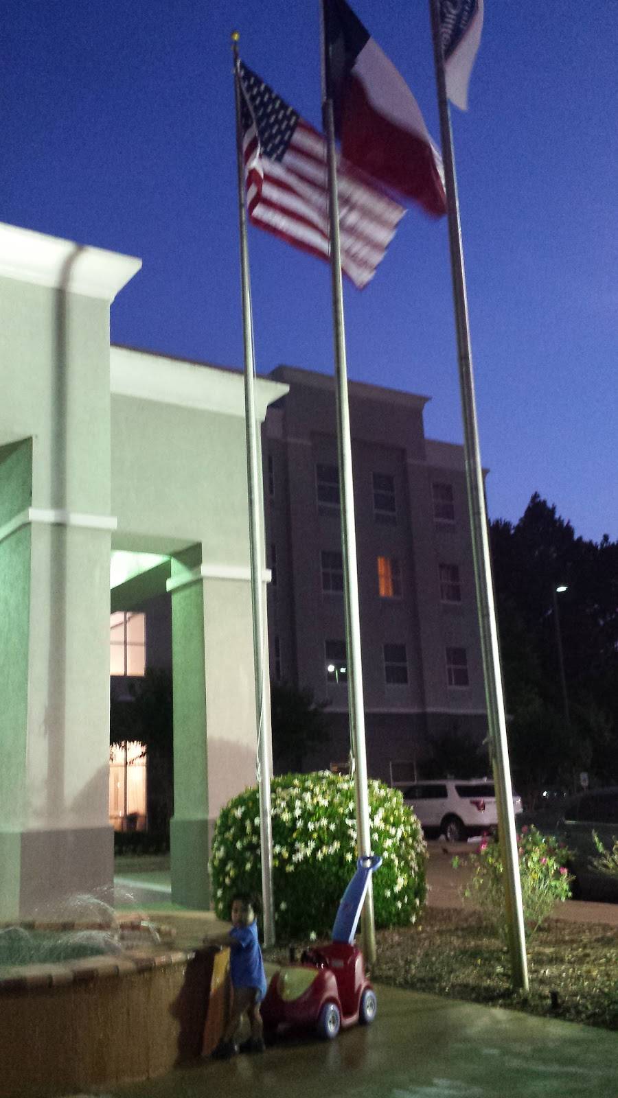 Hole In One Cafe | restaurant | 4306 S 1st St, Lufkin, TX 75901, USA | 9366372253 OR +1 936-637-2253