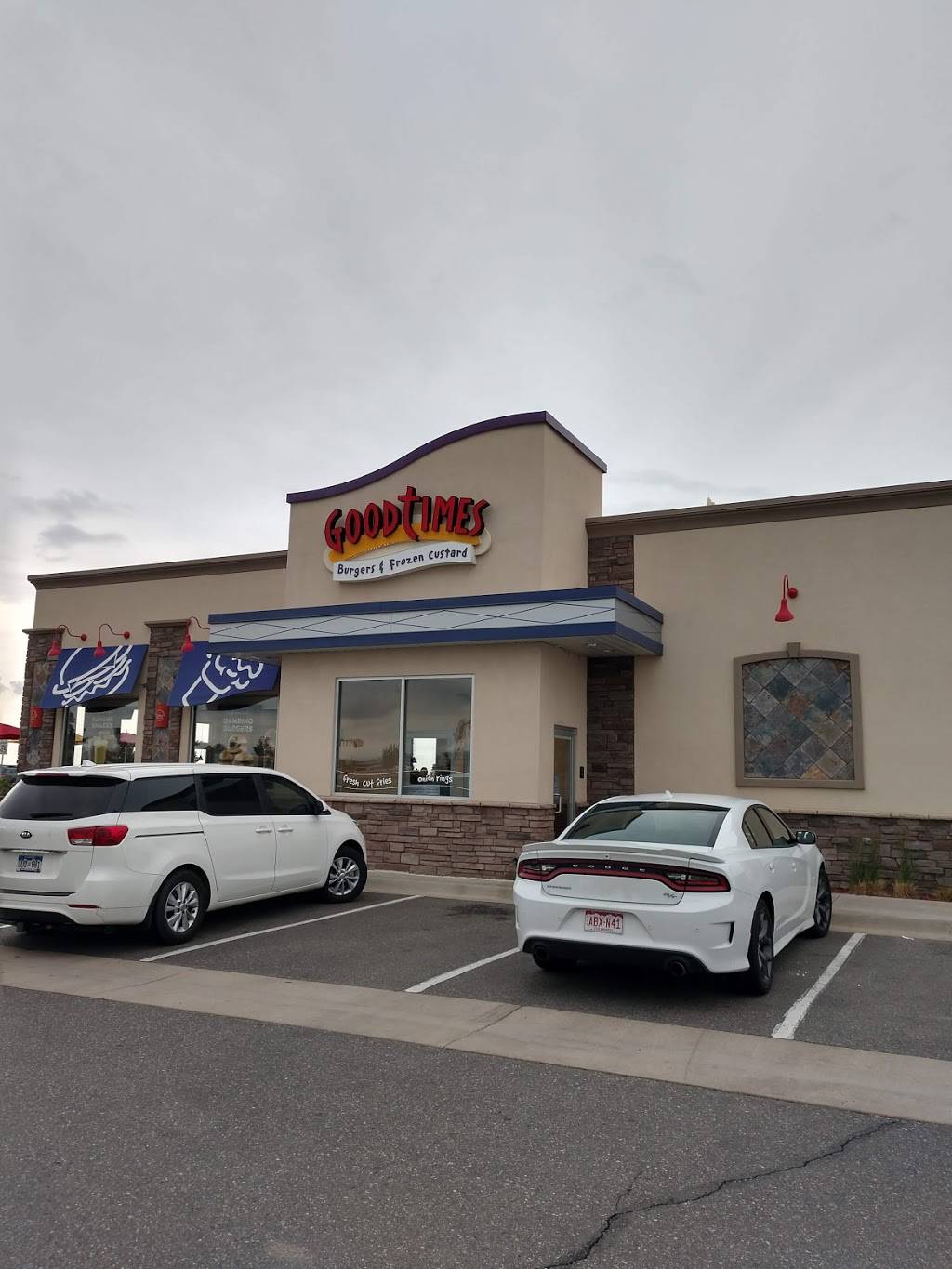 Good Times Burgers & Frozen Custard | restaurant | 4301 City Centre Dr, Firestone, CO 80504, USA | 3037766327 OR +1 303-776-6327