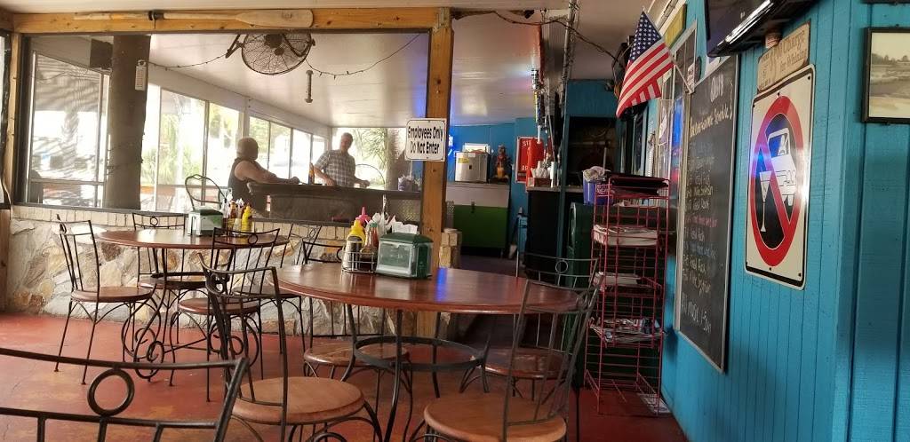 Gator Bay Marina/ Bar & Grill | restaurant | 10320 County Rd 44, Leesburg, FL 34788, USA | 3523652177 OR +1 352-365-2177