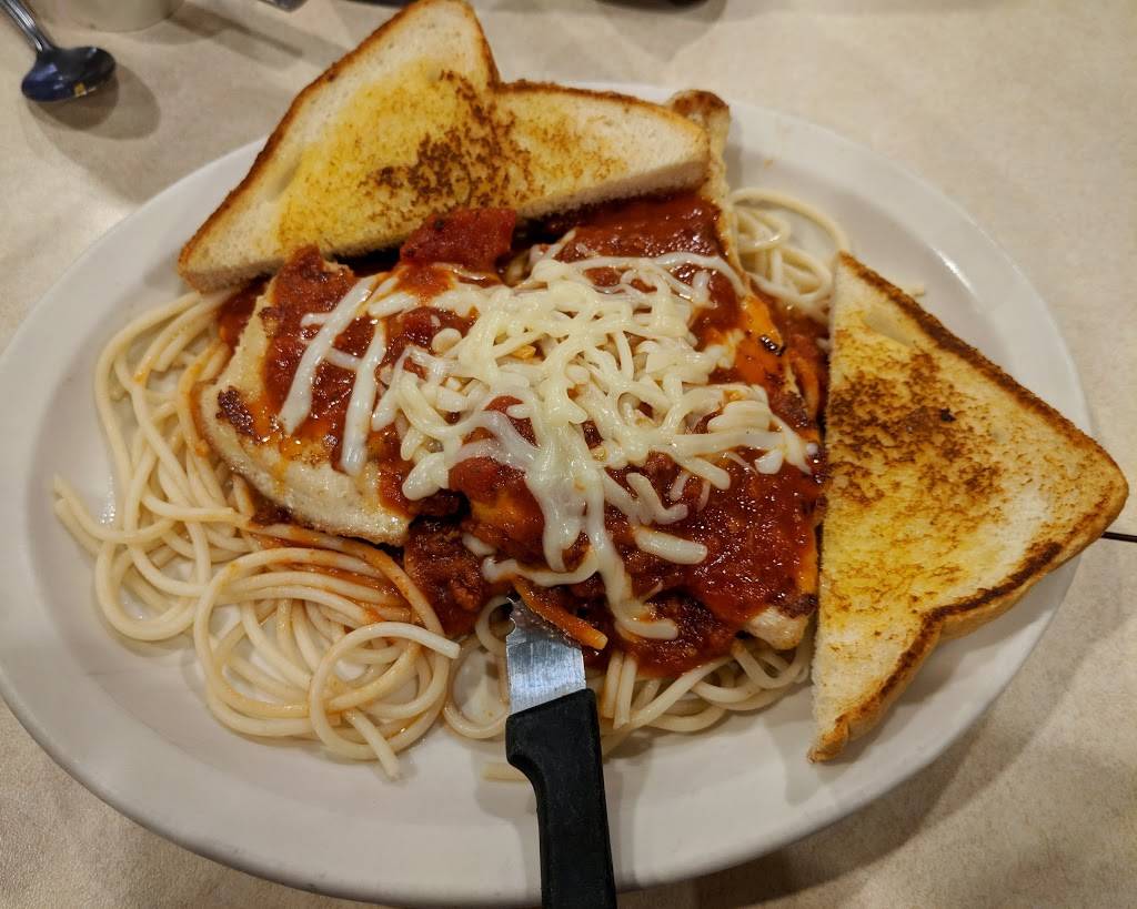 Imos Cafe Farmer City | restaurant | 912 E Clinton Ave, Farmer City, IL 61842, USA | 3099282926 OR +1 309-928-2926