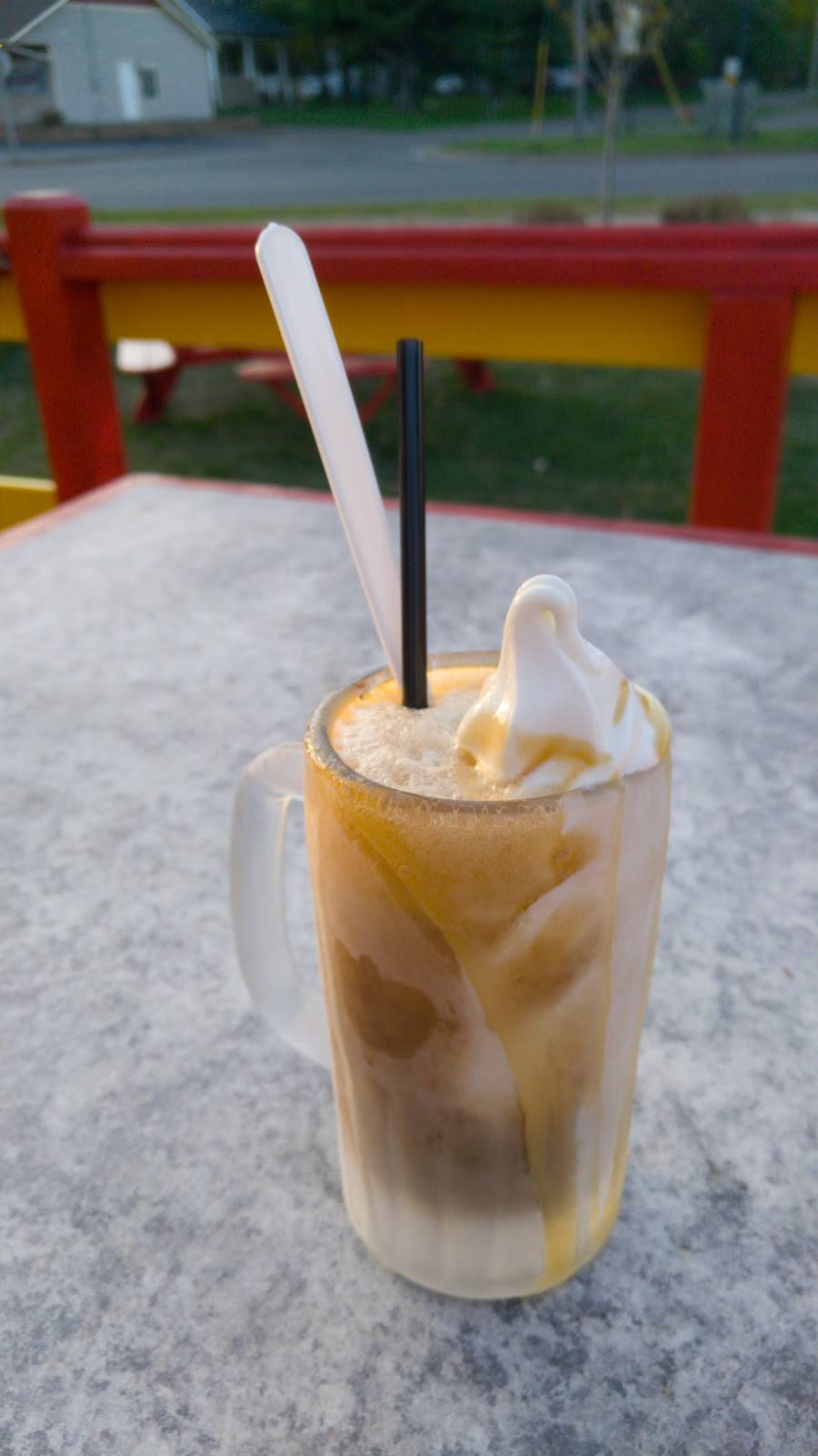 Milltown Drive In | restaurant | 125 Main St W, Milltown, WI 54858, USA | 7158253389 OR +1 715-825-3389