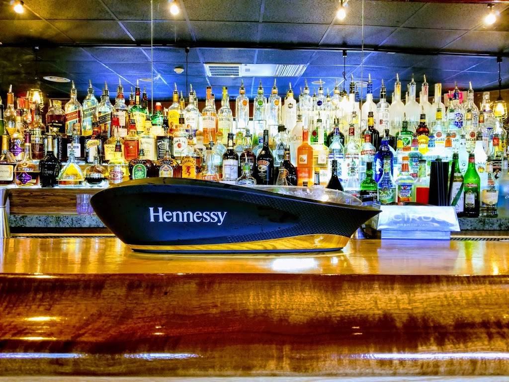 Top Mix Bar & Kitchen | restaurant | 257 Norfolk Ave, Boston, MA 02119, USA | 6176528976 OR +1 617-652-8976