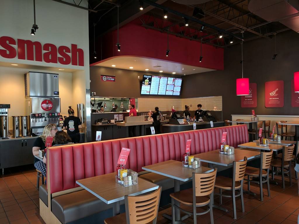 Smashburger | restaurant | 5812 Conroy Rd, Orlando, FL 32835, USA | 4074403595 OR +1 407-440-3595