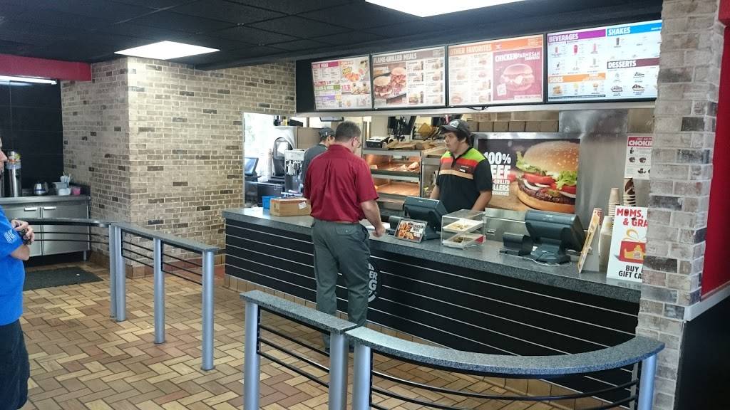 Burger King | restaurant | 1203 River Rd, Wilkesboro, NC 28697, USA | 3366675900 OR +1 336-667-5900