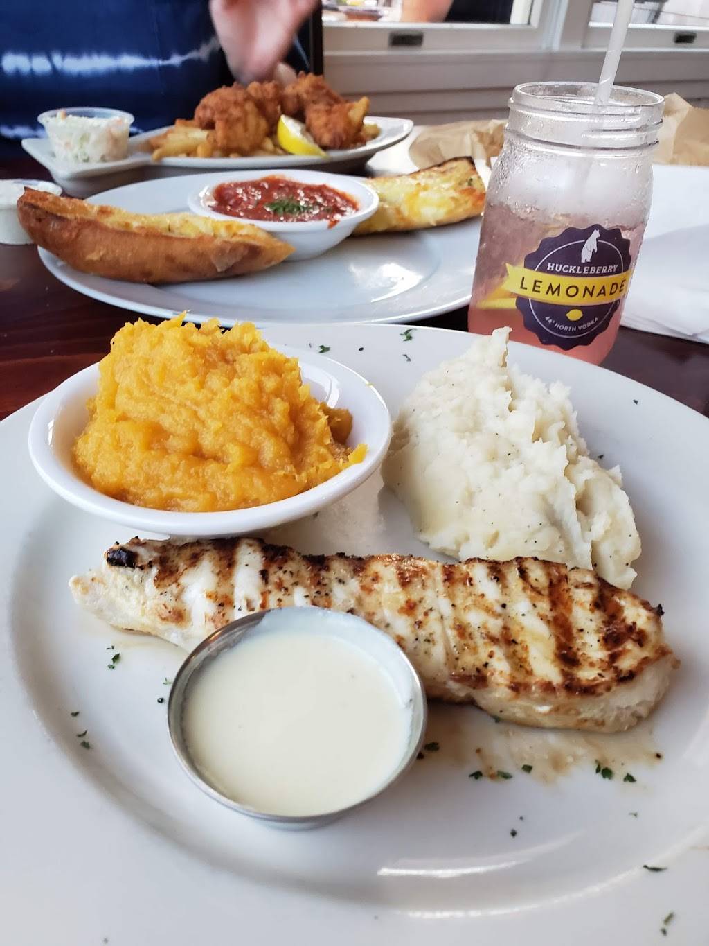 Swan River Seafood Restaurant | meal takeaway | 5 Lower County Rd, Dennis Port, MA 02639, USA | 5083944466 OR +1 508-394-4466