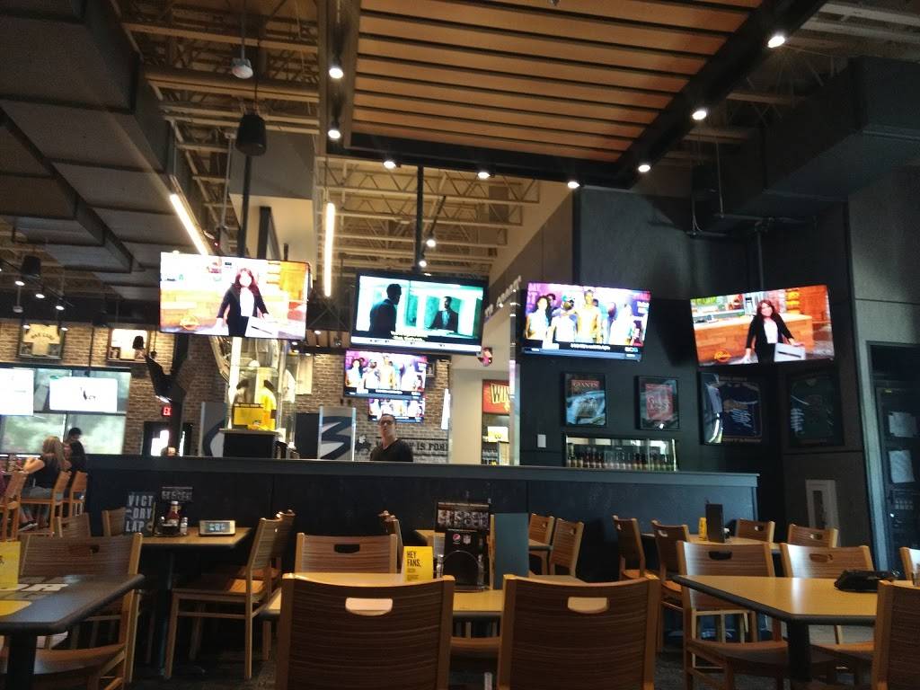 Buffalo Wild Wings | restaurant | 6805 Camino Arroyo, Gilroy, CA 95020, USA | 4088421668 OR +1 408-842-1668