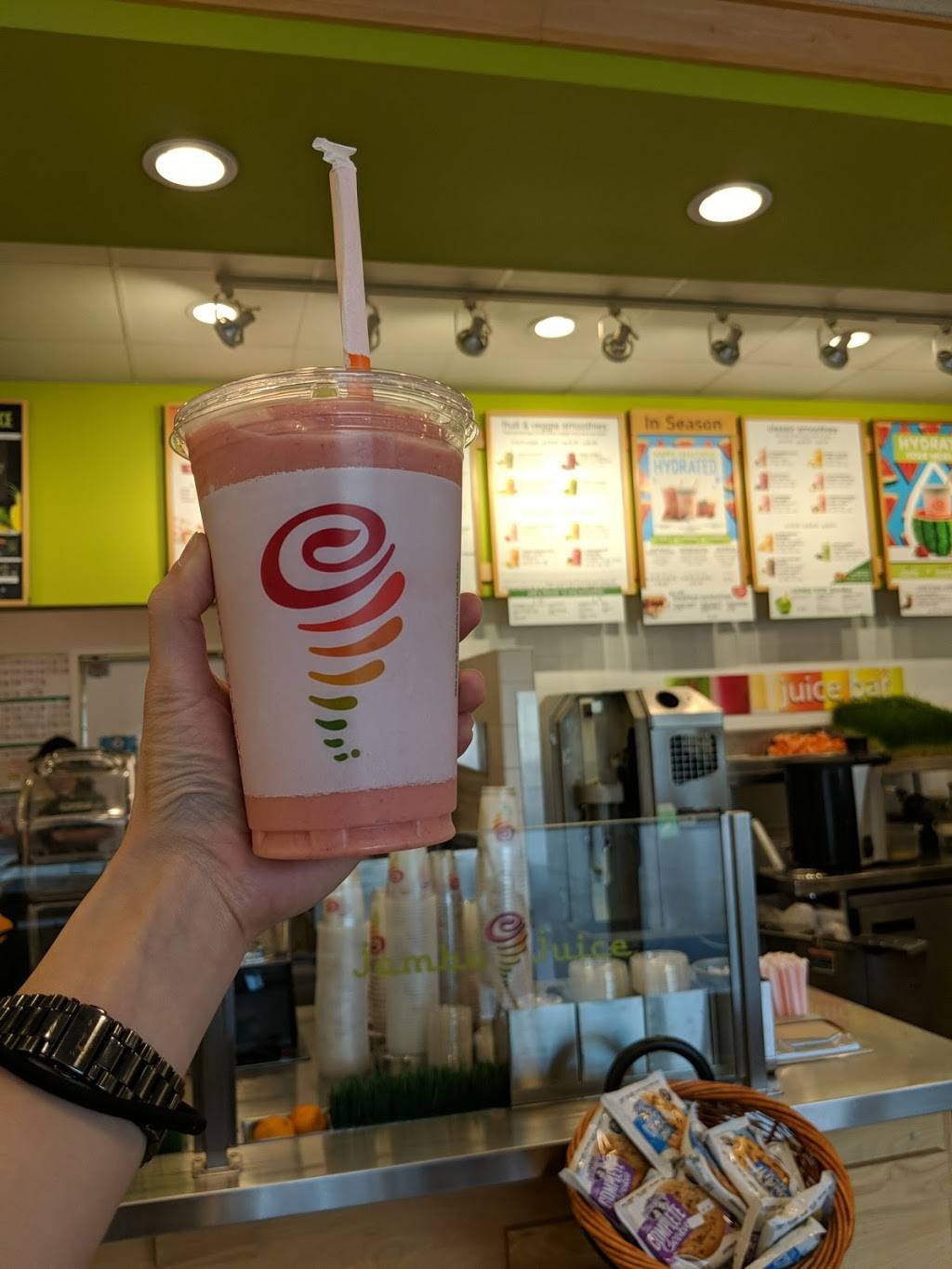 Jamba Juice | restaurant | 8421 Westchester Dr, Dallas, TX 75225, USA | 2143636828 OR +1 214-363-6828