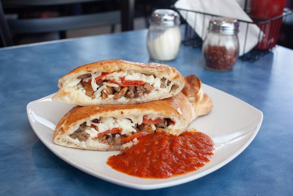 Golden Crust Pizza | restaurant | 5595 N Pecos St unit c, Denver, CO 80221, USA | 7206673173 OR +1 720-667-3173