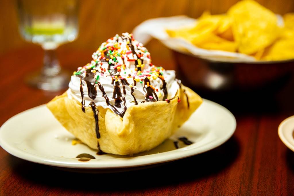 Tequilas Mexican Restaurant- Harrisburg | restaurant | 601 N Commercial St, Harrisburg, IL 62946, USA | 6182524267 OR +1 618-252-4267