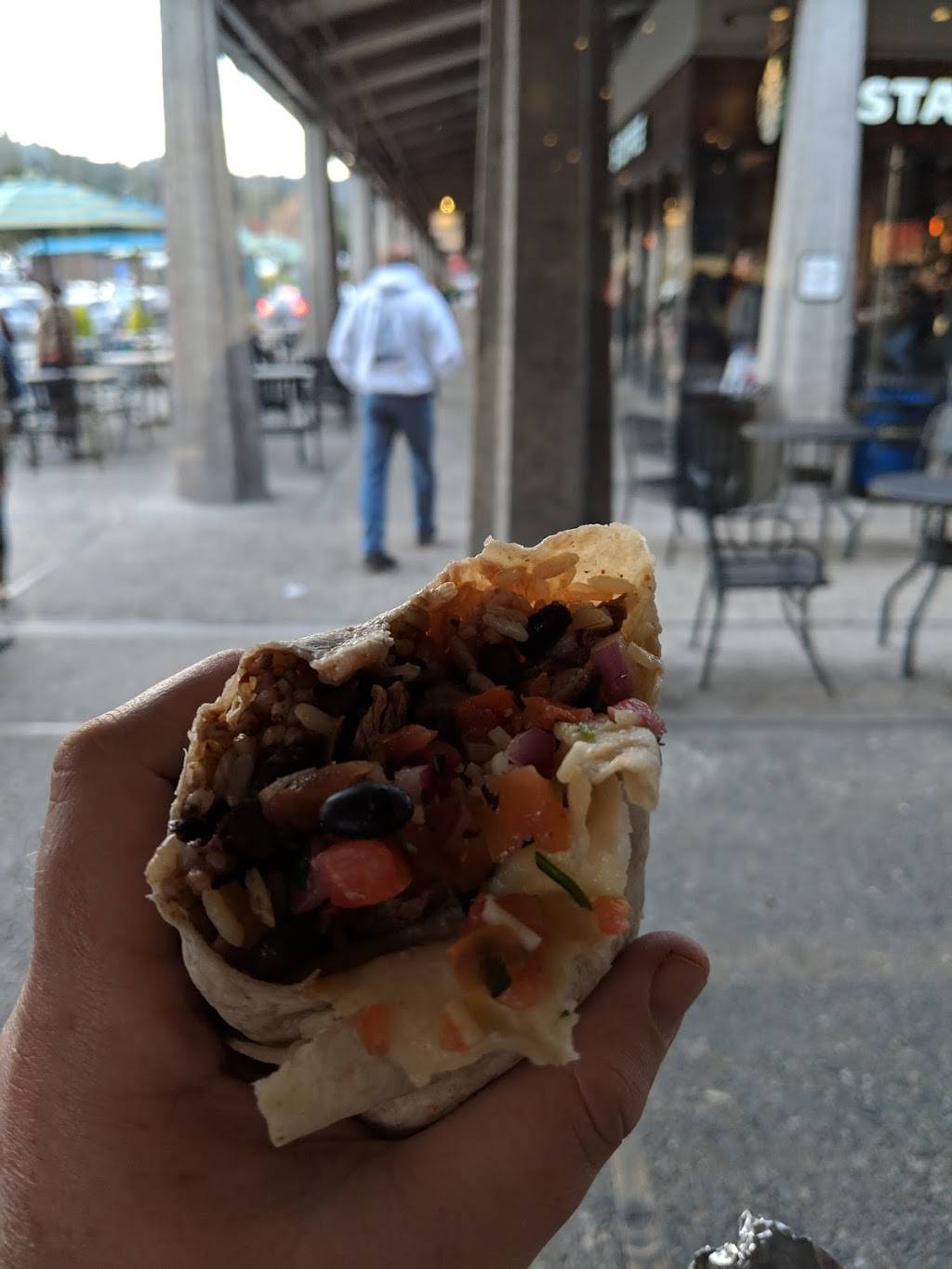 Chipotle Mexican Grill | restaurant | 500 Del Monte Center Ste 30, Monterey, CA 93940, USA | 8316419353 OR +1 831-641-9353