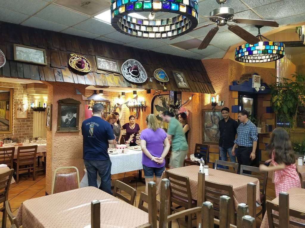 La Justicia Restaurant | restaurant | 3901 W 26th St, Chicago, IL 60623, USA | 7735220041 OR +1 773-522-0041