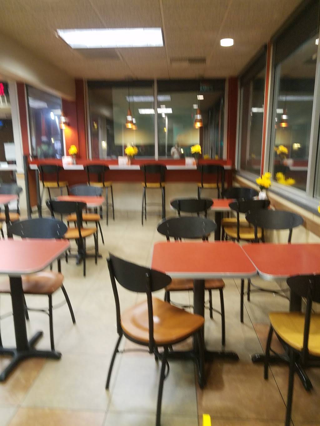 Jack in the Box | restaurant | 337 G St, Davis, CA 95616, USA | 5302970400 OR +1 530-297-0400