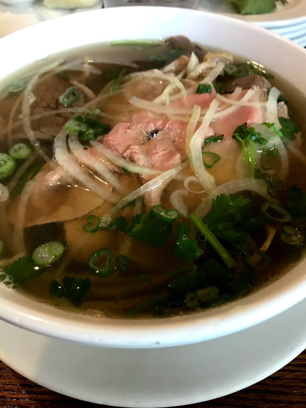 Le’s | restaurant | 35 Dunster St, Cambridge, MA 02138, USA | 6178644100 OR +1 617-864-4100