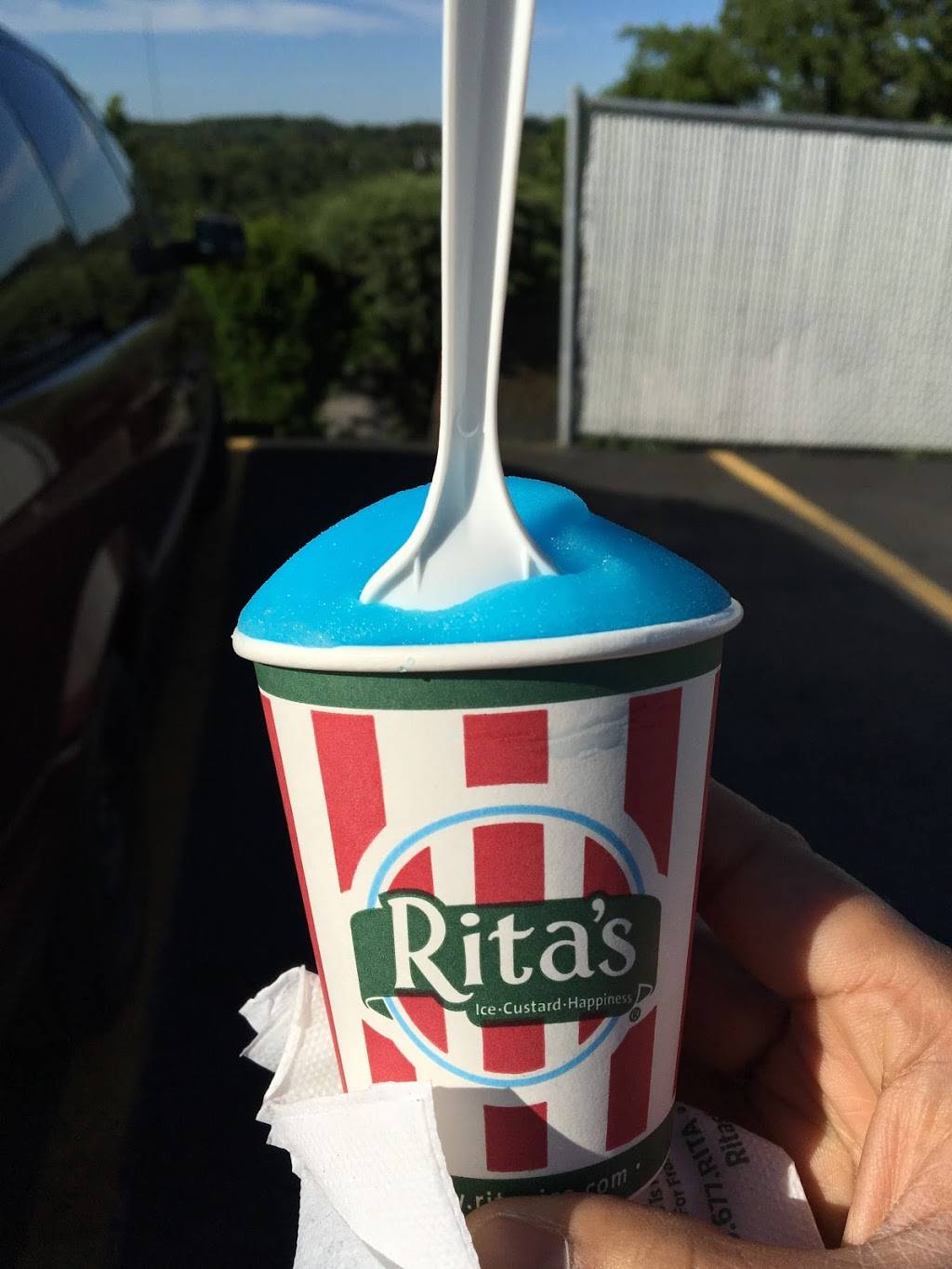 Ritas Italian Ice & Frozen Custard | restaurant | 6154 Steubenville Pike, McKees Rocks, PA 15136, USA | 4127220287 OR +1 412-722-0287