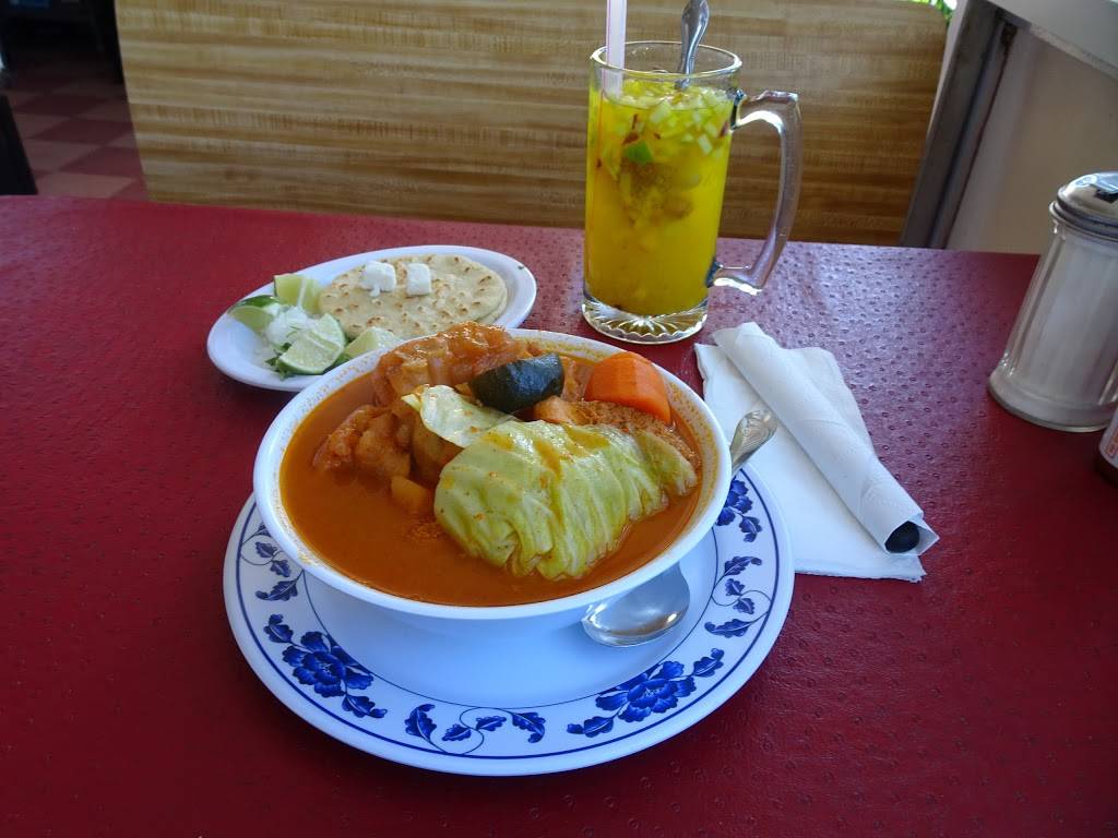 Ilopango Restaurant | restaurant | 1744 Venice Blvd, Los Angeles, CA 90006, USA | 3237668860 OR +1 323-766-8860