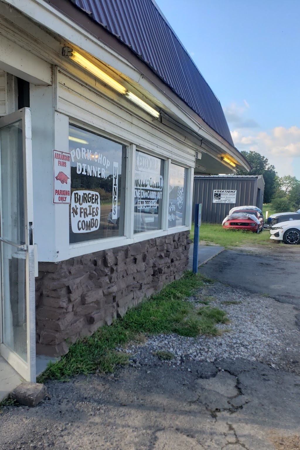 Eudora Grill and Chill | restaurant | 2738 US-65, Eudora, AR 71640, USA | 8703552167 OR +1 870-355-2167