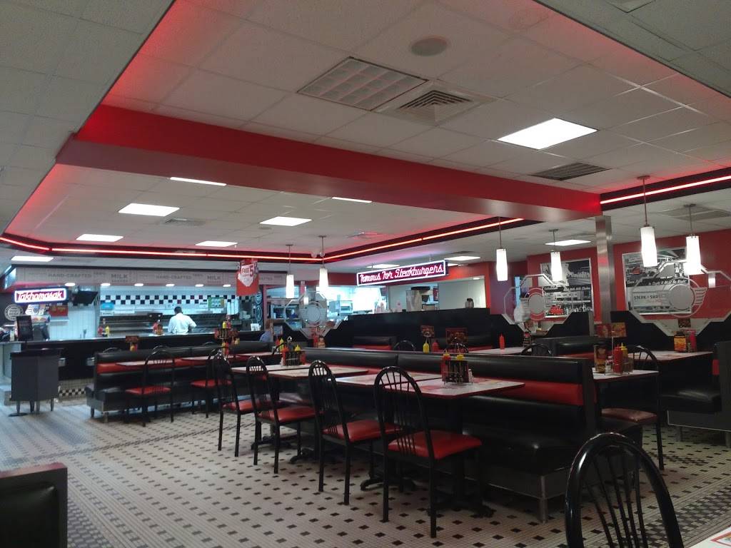 Steak n Shake | restaurant | 1919 N College Ave, Bloomington, IN 47404, USA | 8123318898 OR +1 812-331-8898