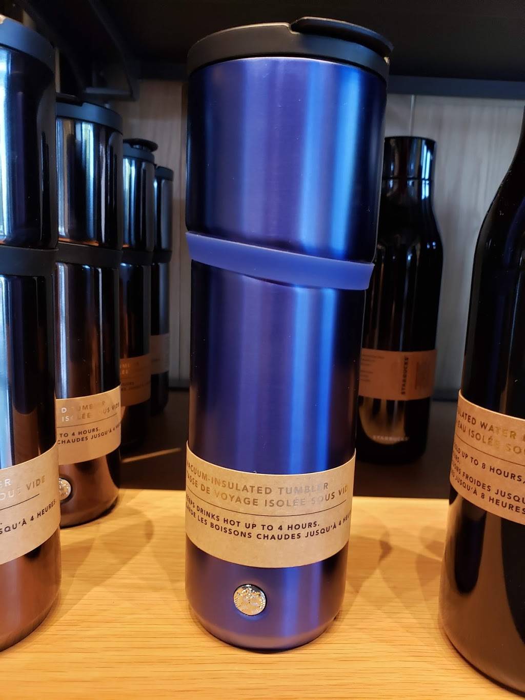 Starbucks | cafe | 931 Middle Rd, Bettendorf, IA 52722, USA | 5633591110 OR +1 563-359-1110