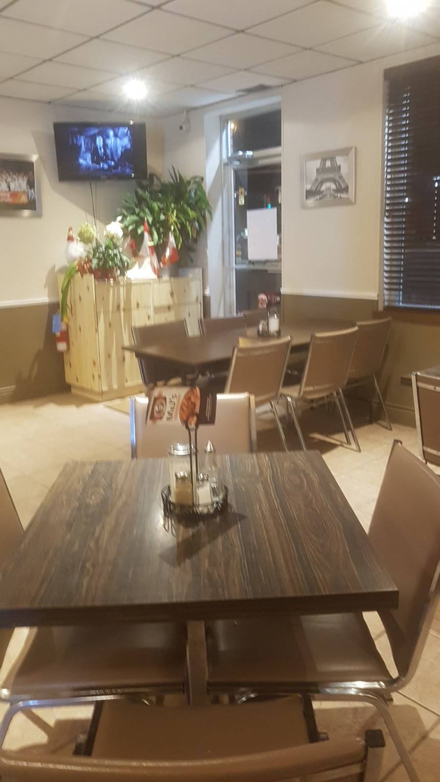 M&Js Family Restaurant | restaurant | 401 Garrison Rd, Fort Erie, ON L2A 1N2, Canada | 9058713143 OR +1 905-871-3143