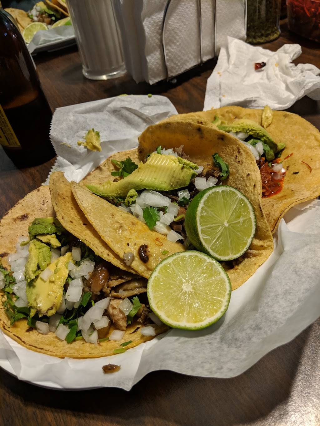 Carnitas Machetes | restaurant | 2000 S 8th St, Milwaukee, WI 53204, USA | 4143899254 OR +1 414-389-9254