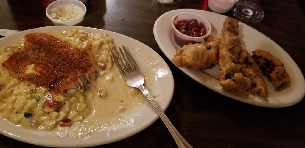 Big Cat Daddy Walleye Bar & Grill | restaurant | 8875 Water St, Montague, MI 49437, USA | 2318936605 OR +1 231-893-6605