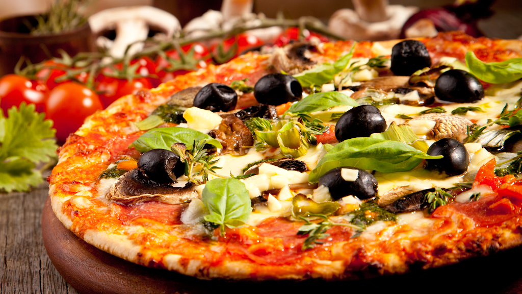 Tuccis | restaurant | 1560 IL-50, Bourbonnais, IL 60914, USA | 8159291875 OR +1 815-929-1875