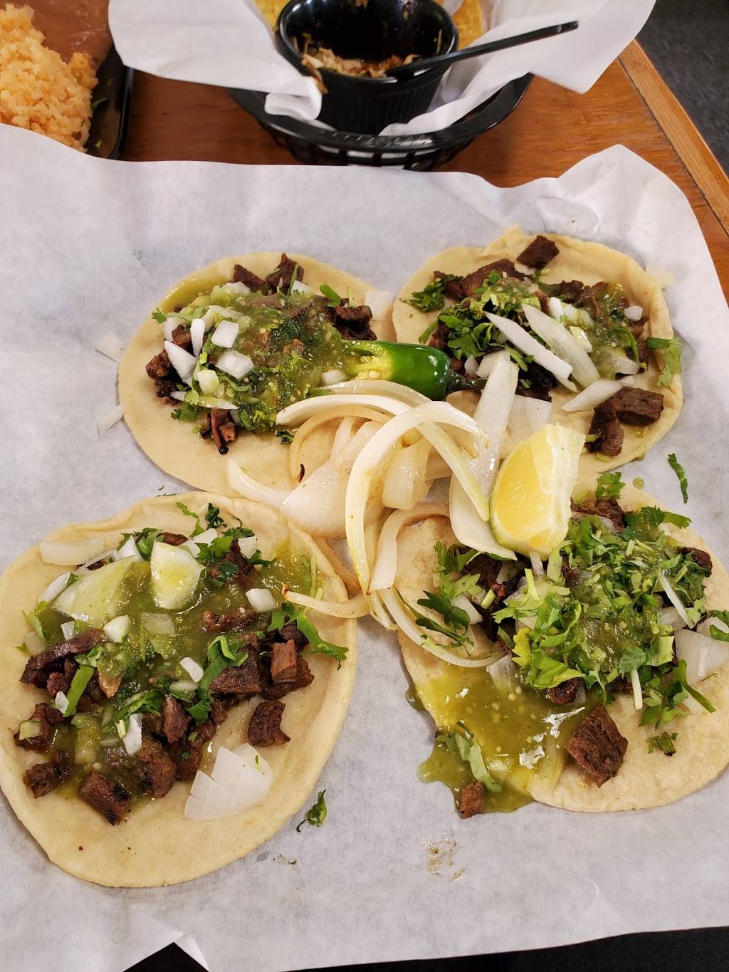 Flying taco | restaurant | 242 N L St, Tulare, CA 93274, USA | 5593667201 OR +1 559-366-7201