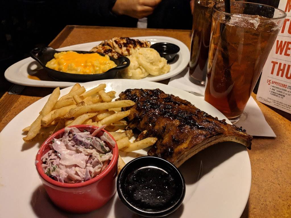 TGI Fridays | restaurant | 220 Coneflower Dr, Garland, TX 75040, USA | 9724141299 OR +1 972-414-1299