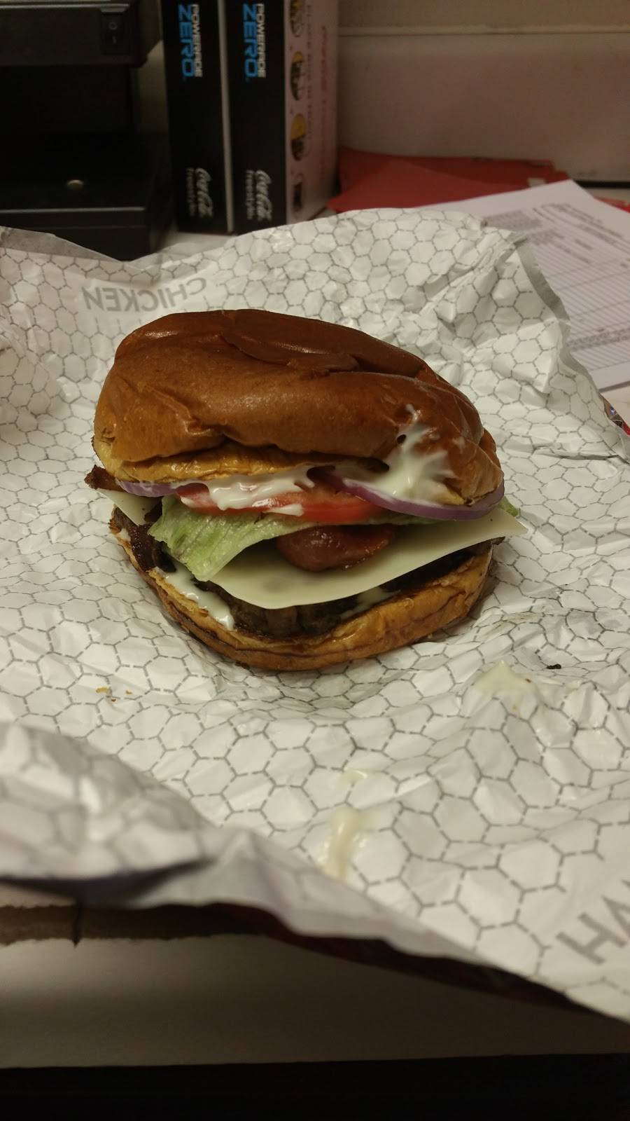 Wendys | restaurant | 2504 S Seneca St, Wichita, KS 67217, USA | 3162699178 OR +1 316-269-9178