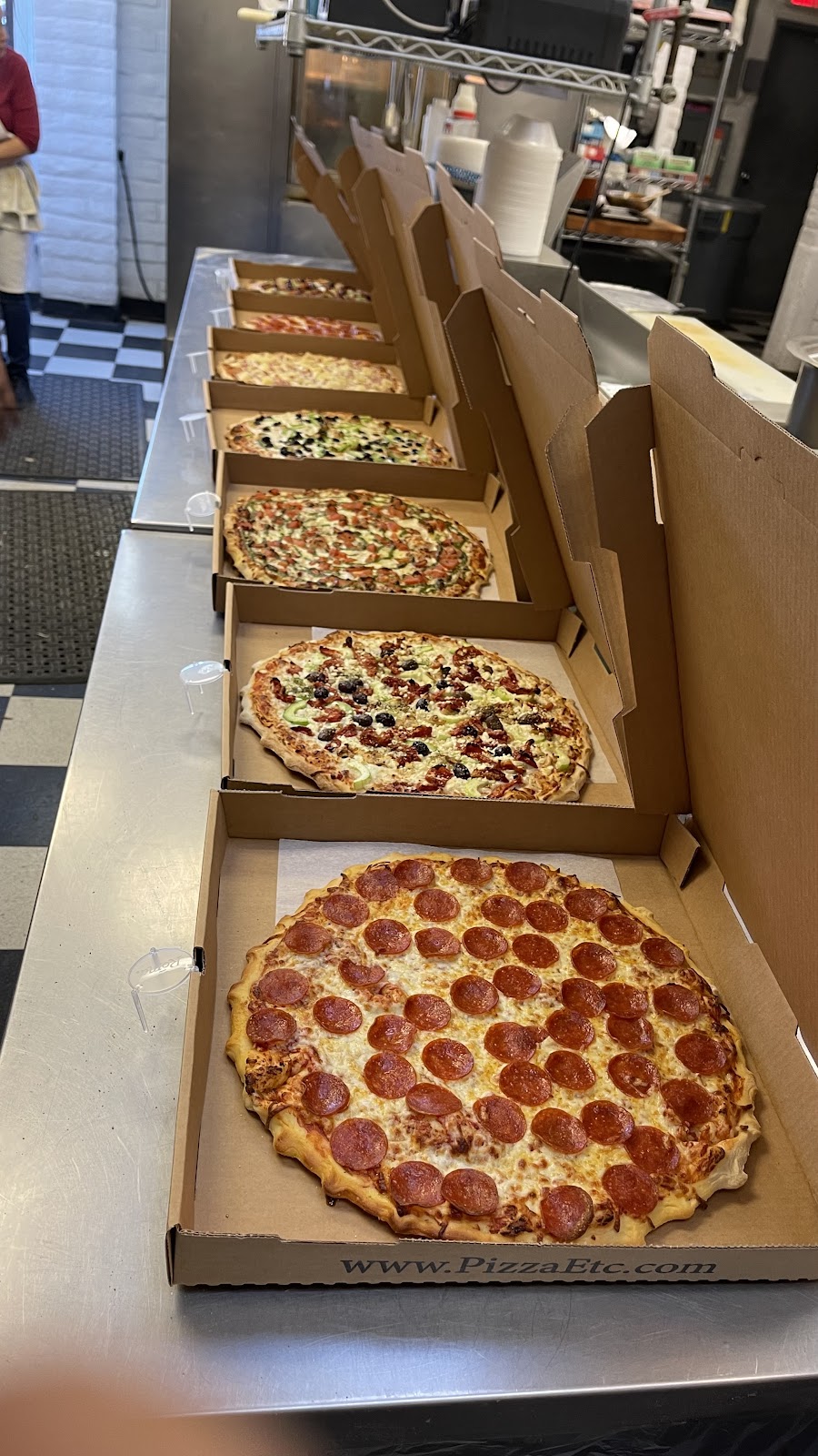 Pizza Etc | restaurant | 552 N Guadalupe St, Santa Fe, NM 87501, USA | 5059861500 OR +1 505-986-1500