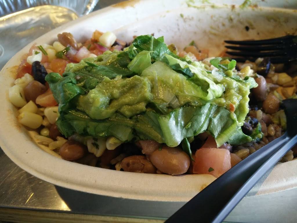 Chipotle Mexican Grill | restaurant | 21029 Center Ridge Rd, Fairview Park, OH 44126, USA | 4403563109 OR +1 440-356-3109
