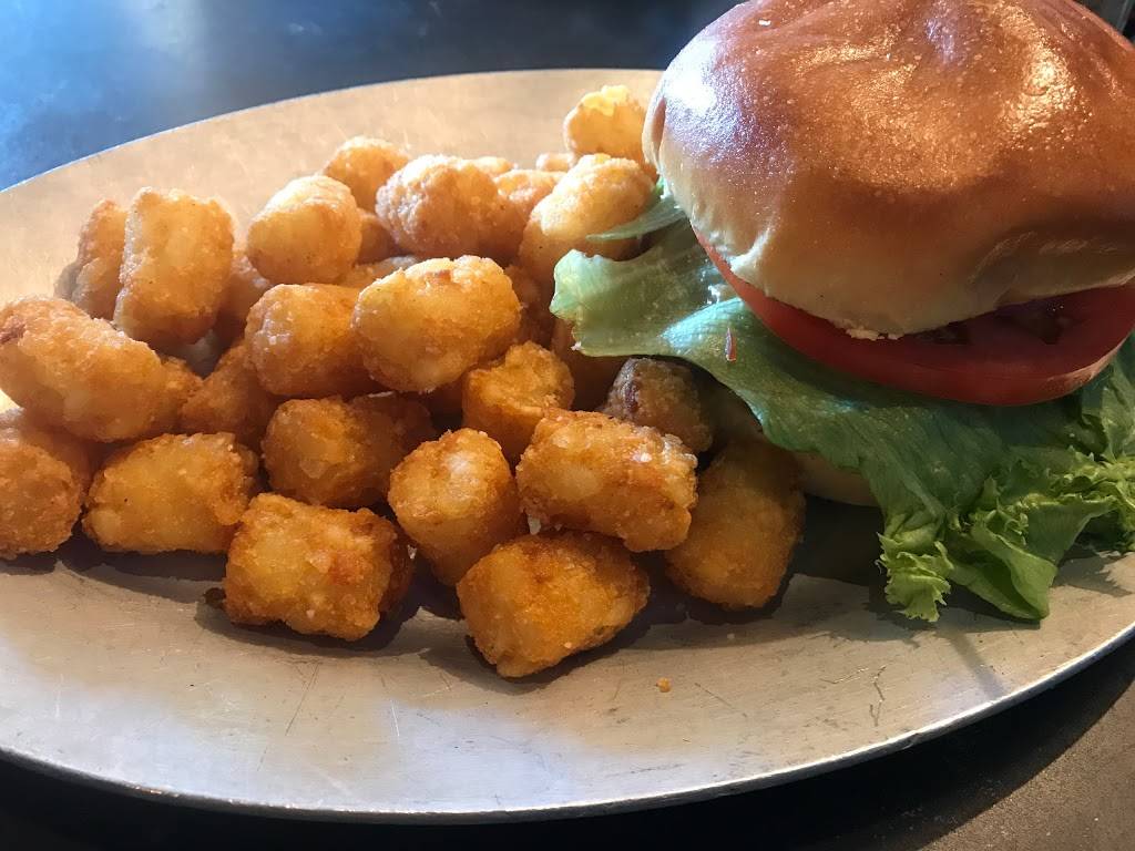 The Westy Sports & Spirits | restaurant | 7908 35th Ave SW #3405, Seattle, WA 98126, USA | 2069378977 OR +1 206-937-8977