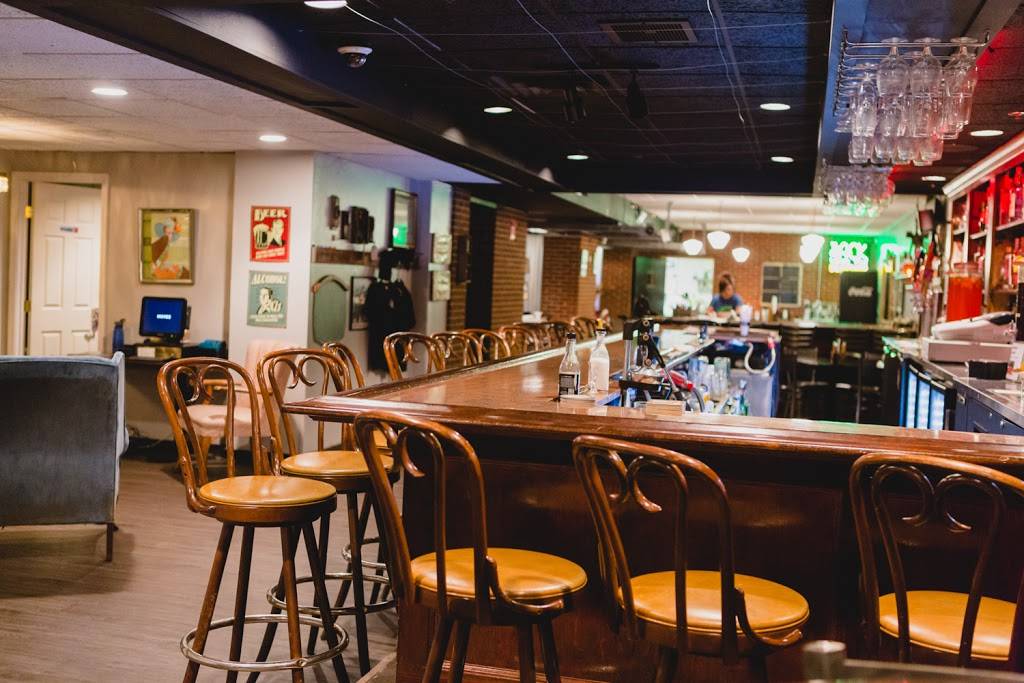 Speakeasy Lounge | night club | 136 N Park Ave, Warren, OH 44481, USA | 3306479232 OR +1 330-647-9232