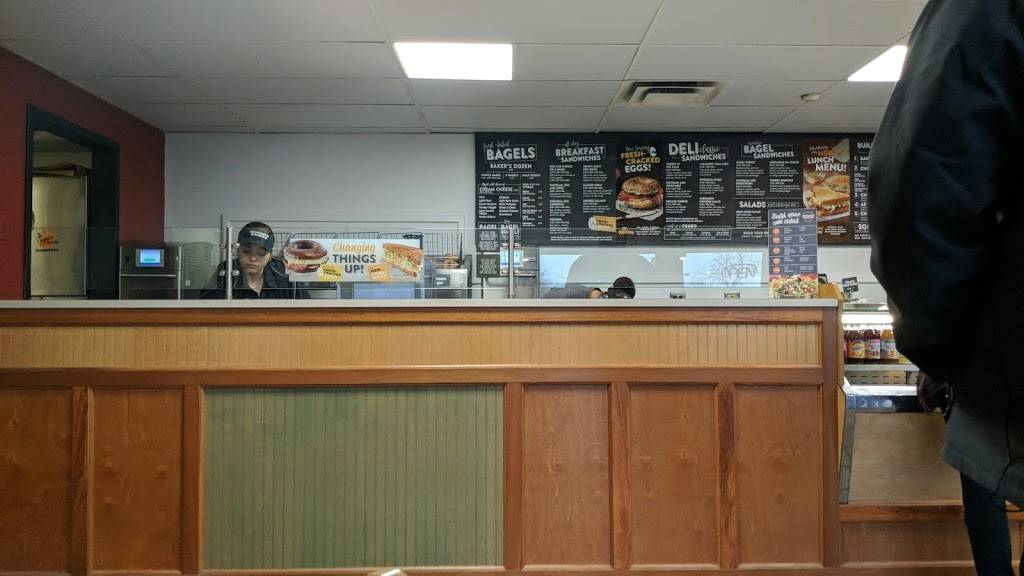 Brueggers Bagels | bakery | 3333 W Henrietta Rd, Rochester, NY 14623, USA | 5854246110 OR +1 585-424-6110