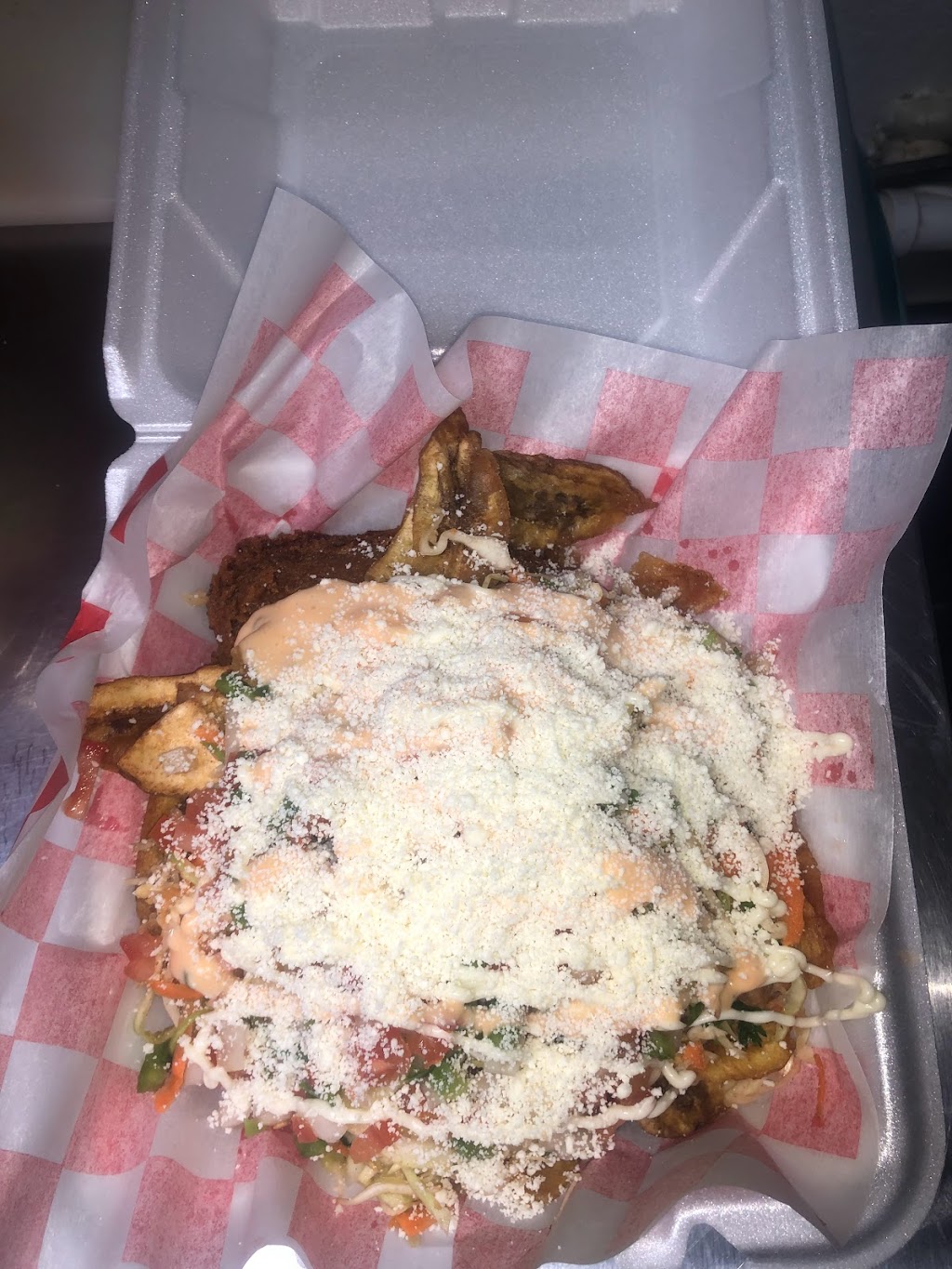 Antojitos la catracha | restaurant | 1480 I-10, Beaumont, TX 77703, USA | 9415658273 OR +1 941-565-8273