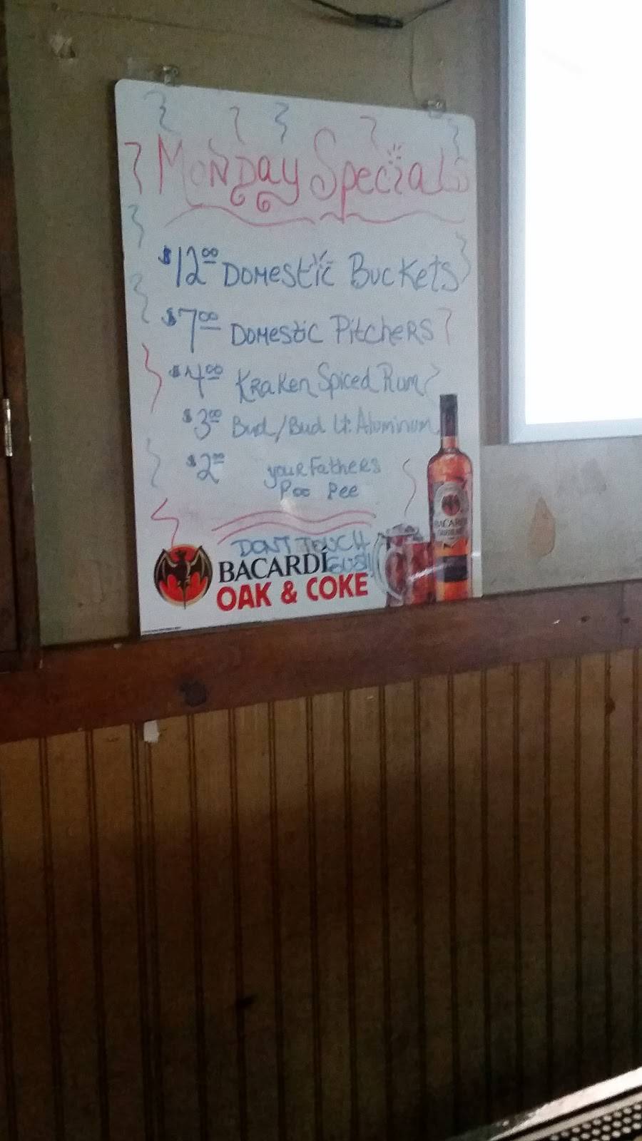 CJs Saloon | restaurant | 9401-9611 FL-43, Riverview, FL 33578, USA | 8133740373 OR +1 813-374-0373