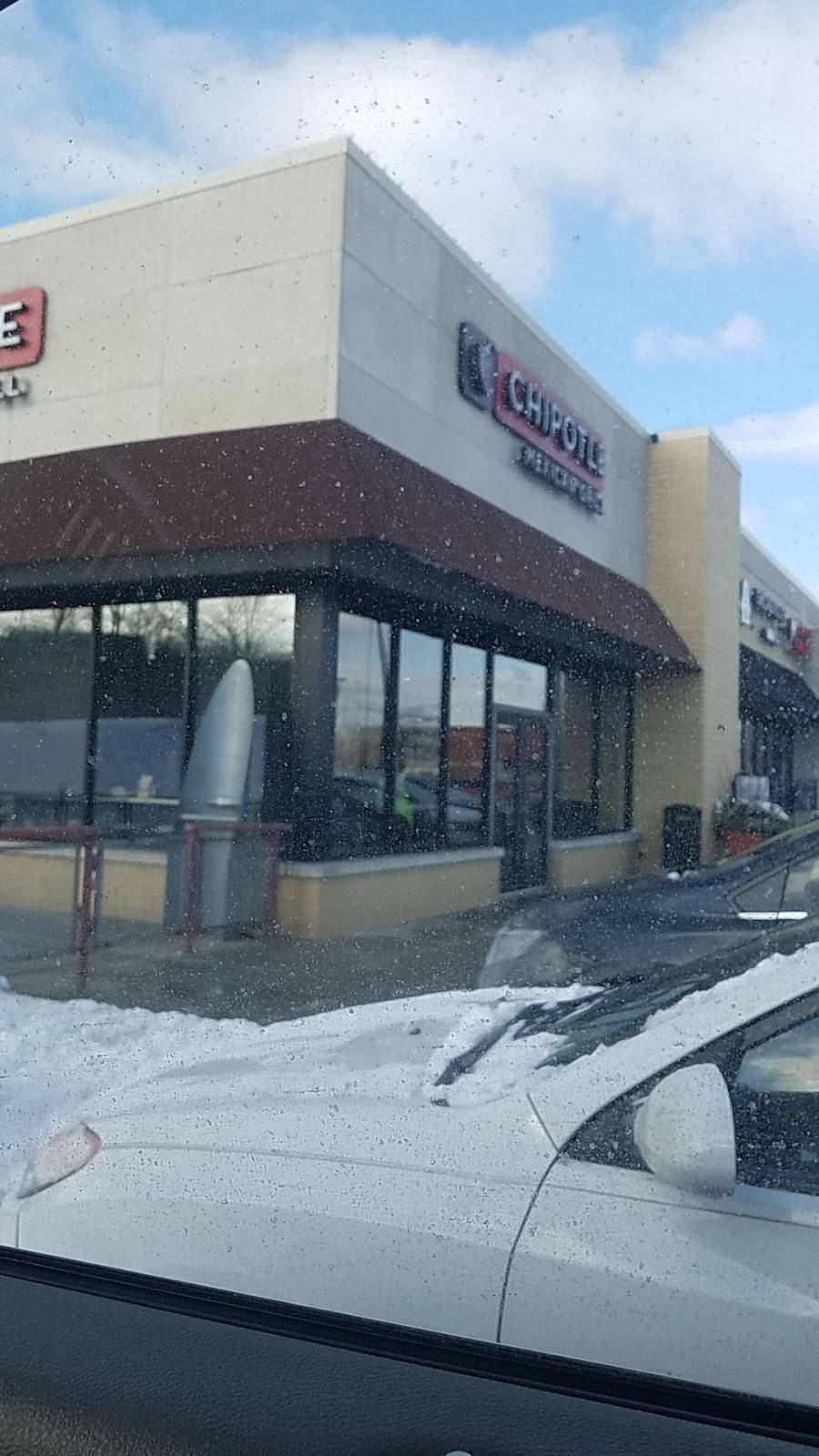 Chipotle Mexican Grill | restaurant | 2640 N Narragansett Ave Ste D1, Chicago, IL 60639, USA | 7737453912 OR +1 773-745-3912