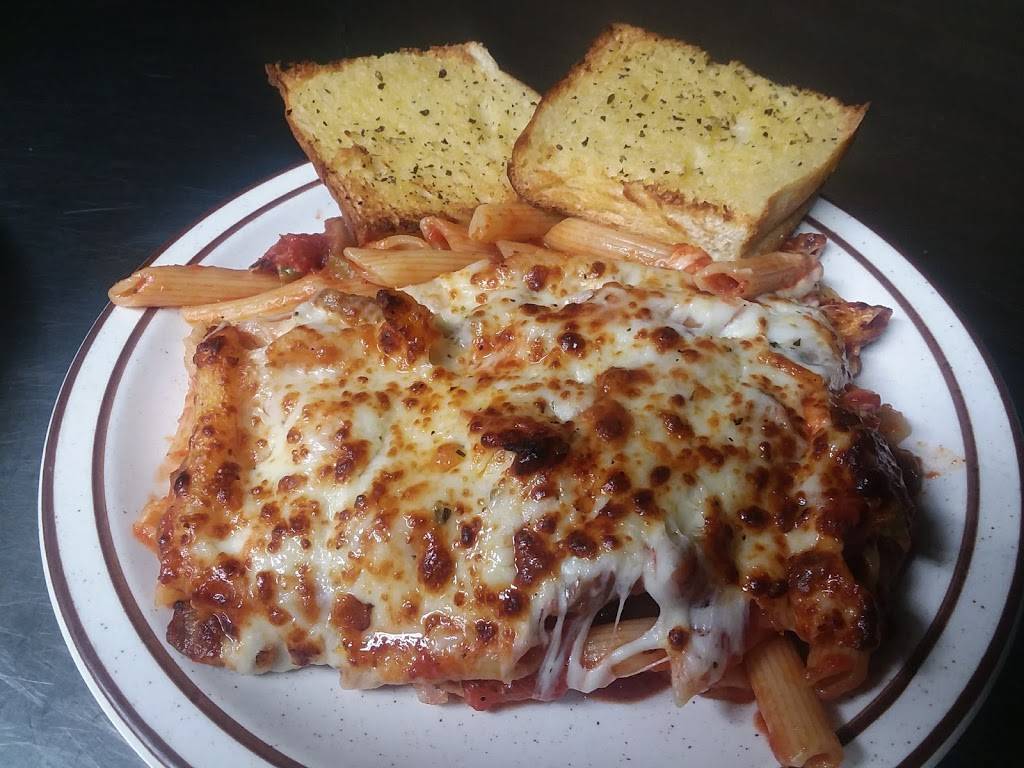 Club House Pizza | restaurant | 210 E Main St, Ney, OH 43549, USA | 4196582720 OR +1 419-658-2720