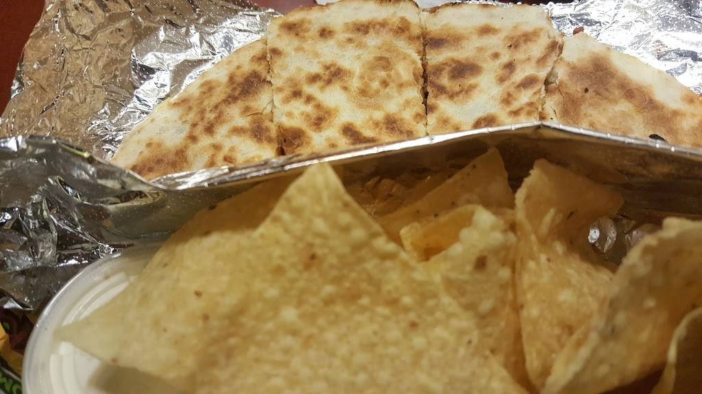 Moes Southwest Grill | restaurant | 608 Brannen St, Statesboro, GA 30458, USA | 9127643463 OR +1 912-764-3463