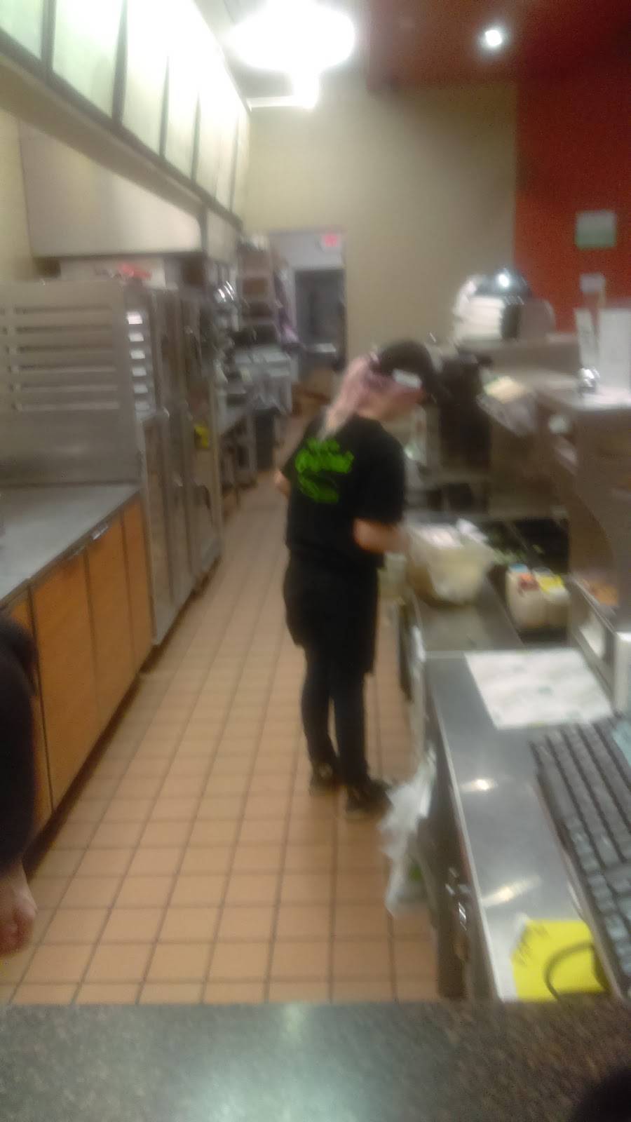 Subway | restaurant | 3174 44th St SW, Grandville, MI 49418, USA | 6165324321 OR +1 616-532-4321