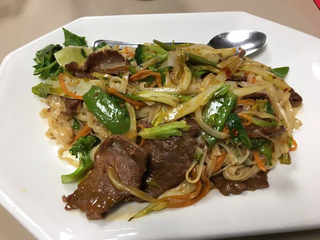 Binh Thanh Restaurant | restaurant | 930 Dundas St, Woodstock, ON N4S 1H3, Canada | 5195375292 OR +1 519-537-5292