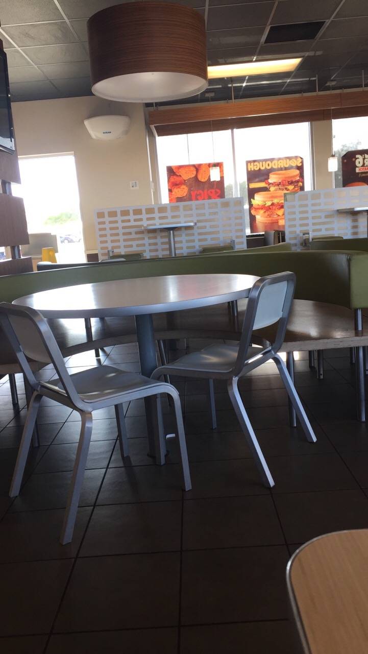 Wendys | restaurant | 590 E Holt Blvd, Ontario, CA 91761, USA | 9093913624 OR +1 909-391-3624