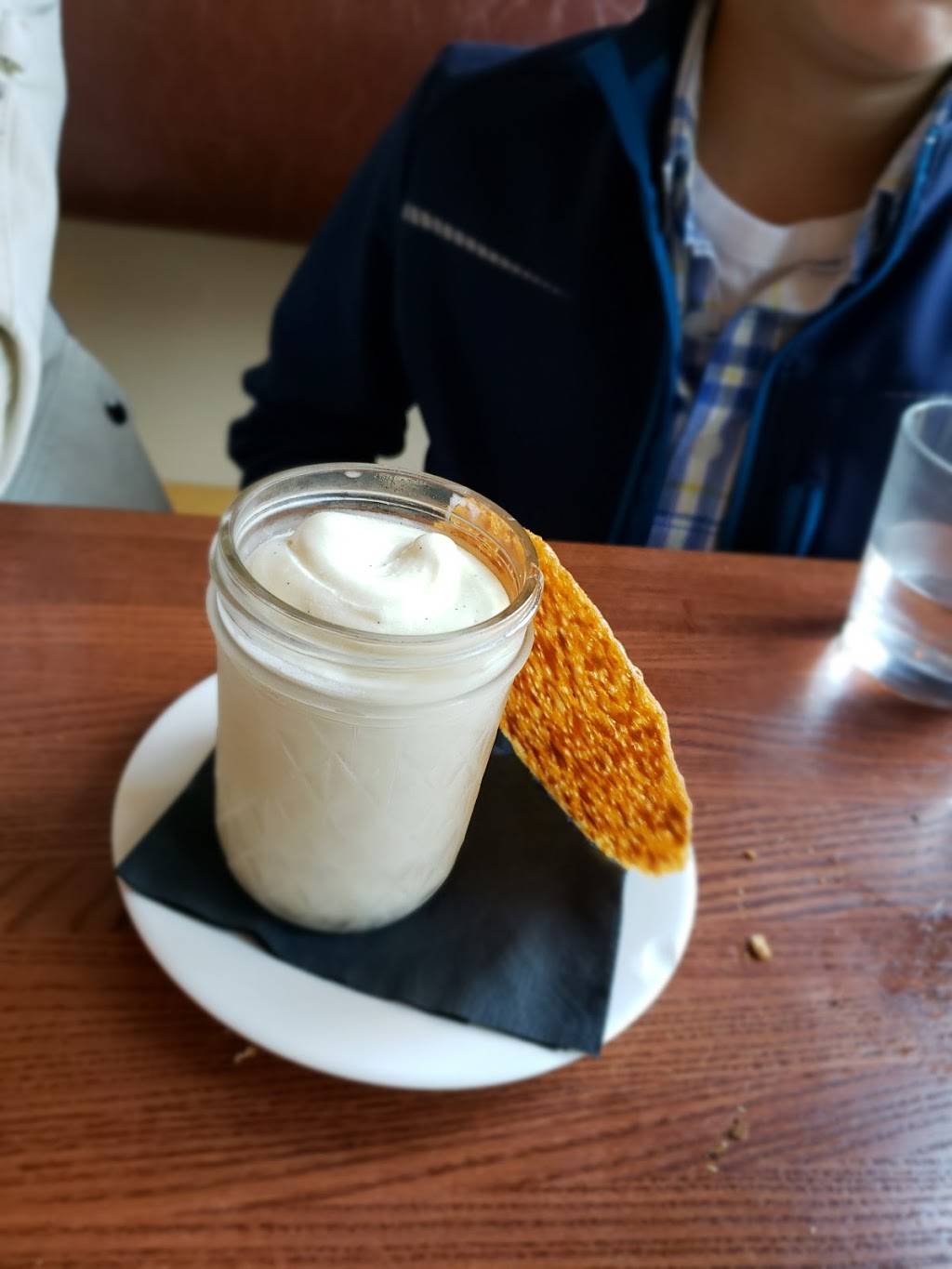 Zula Restaurant & Wine Bar | night club | 1400 Race St, Cincinnati, OH 45202, USA | 5137449852 OR +1 513-744-9852