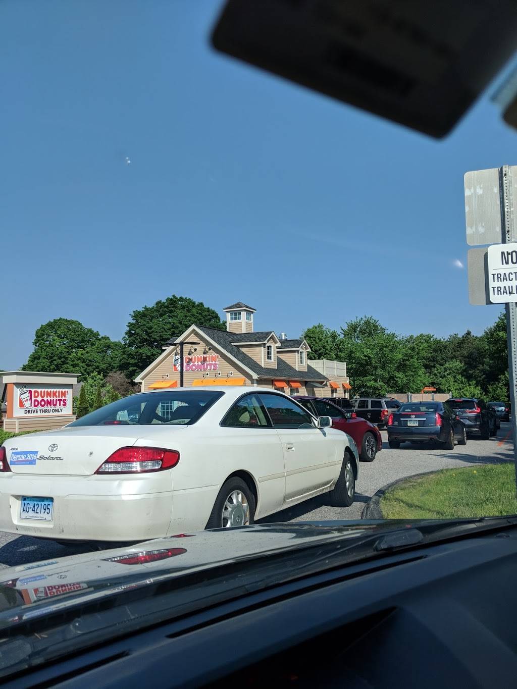 Dunkin | bakery | 164 Linwood Ave, Colchester, CT 06415, USA | 8605372781 OR +1 860-537-2781