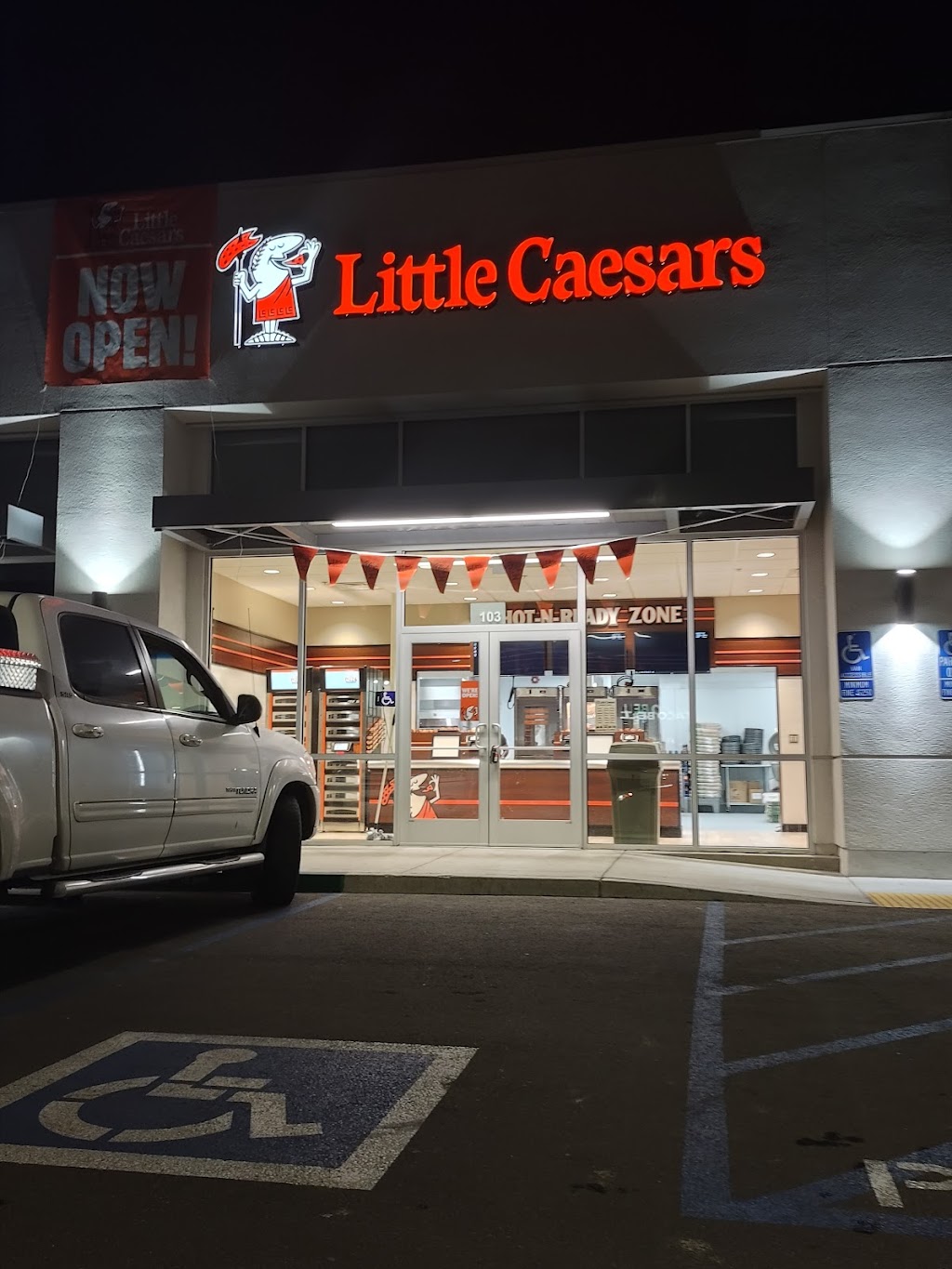 Little Caesars Pizza | restaurant | 827 Akers St Ste 103, Visalia, CA 93277, USA | 5597542694 OR +1 559-754-2694