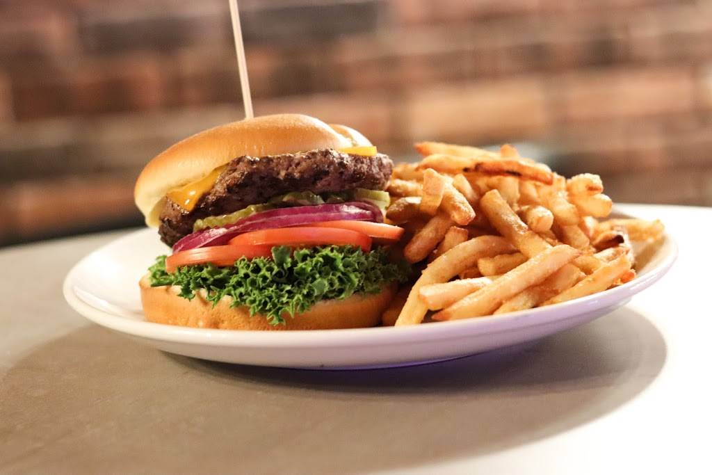 Cascade Grill | restaurant | 10350 N Vancouver Way, Portland, OR 97217, USA | 5033450561 OR +1 503-345-0561