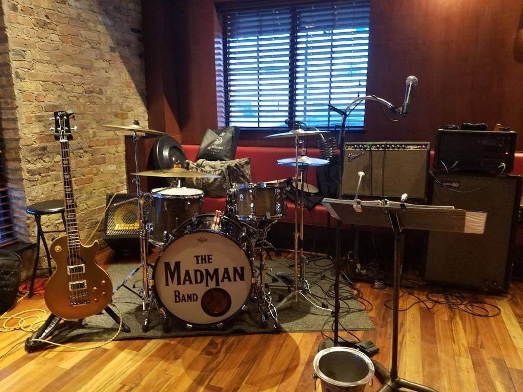 Collettis | restaurant | 5707 N Central Ave, Chicago, IL 60646, USA | 7737755144 OR +1 773-775-5144